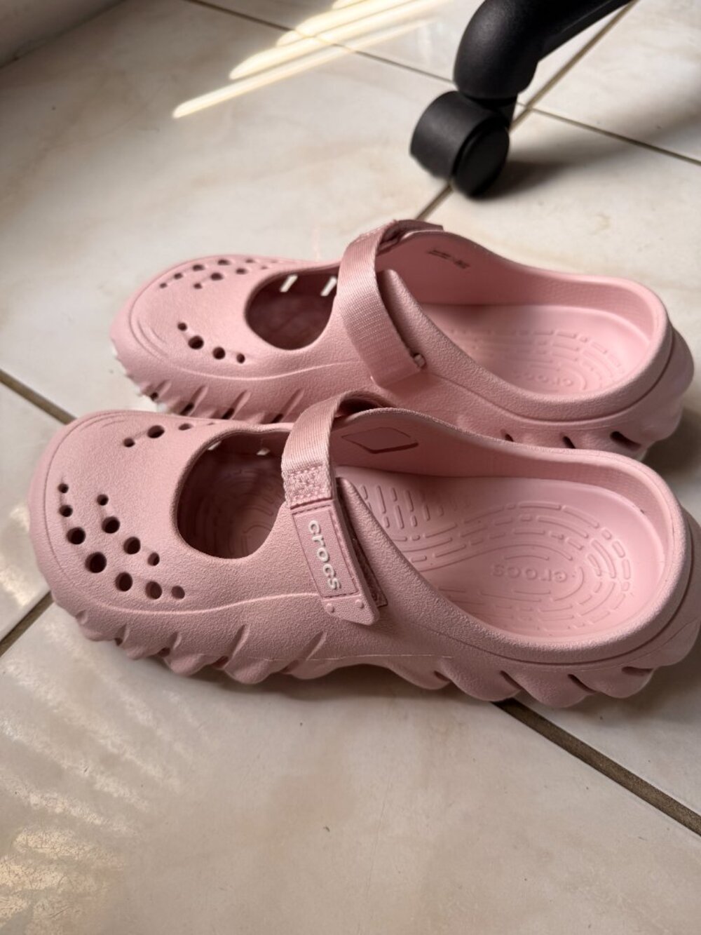 Crocs Echo Mary Janes - Picture 2 of 5